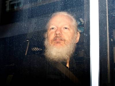 Суд выдал ордер на экстрадицию в США основателя WikiLeaks Джулиана Ассанжа