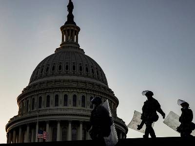 AP: Capitol evacuated due to US Army parachute squad plane