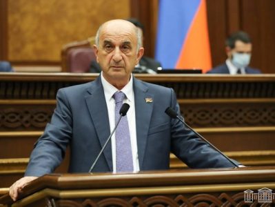 Հայաստանի քաղաքացիությունը պետք է տրվի պարզեցված ընթացակարգով. Վիգեն Խաչատրյան