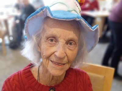 102-летняя любительница самогона назвала причину своего долголетия