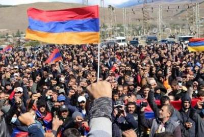 «Իրավունք». Մայիսին եւս հանրահավաքների ու երթերի պակաս չի լինի