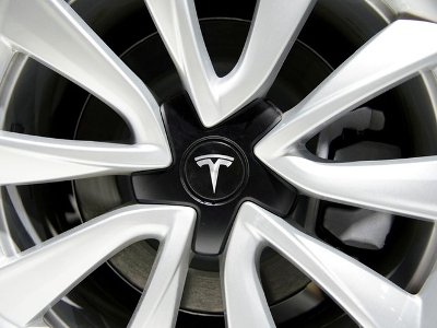 Tesla-ն ԱՄՆ-ում 48000 ավտոմեքենա է հետ կանչում՝ արագության դիսփլեյի հետ կապված խնդիրների պատճառով