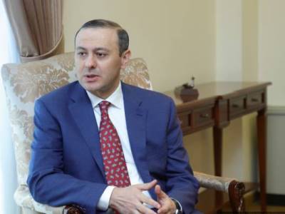 Армен Григорян Гаджиеву: Баку должен уточнить, какие территории он видит в составе Азербайджана