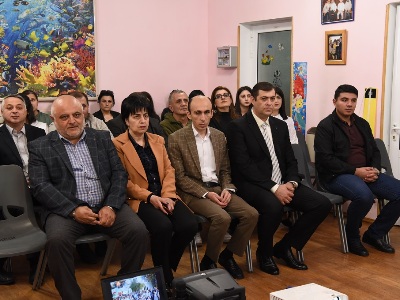 Արցախի պետնախարարը մասնակցել է «Աուտիզմի ցերեկային խնամքի և բուժման կենտրոն»-ի -ամյակին նվիրված հանդիսավոր միջոցառմանը