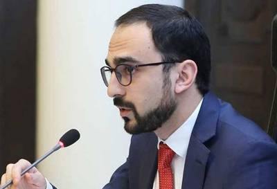 «Հրապարակ». Ավինյանը ինտենսիվորեն մտել է քարոզարշավի մեջ. զարմանալիորեն մտերմացել է Արսեն Թորոսյանի հետ