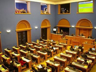Парламент Эстонии  отклонил инициативу правительства  отозвать подпись под пограничным договором с Россией