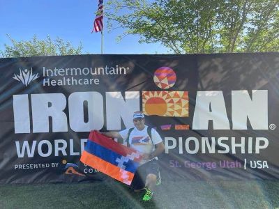 Армянский судья поднял флаг Арцаха на престижном турнире IRONMAN