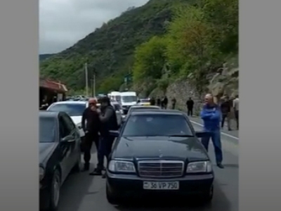 В Армении оппозиционеры перекрыли трассу Алаверди – Ванадзор