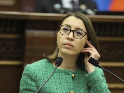 Омбудсмен Армении: Дети имеют право участвовать в политических митингах
