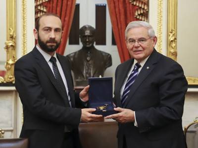 Armenia FM Mirzoyan, US Senator Menendez stress inadmissibility of provoking tension by Azerbaijan