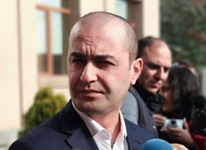 Адвокат: Задержанную молодую женщину удерживают уже более 6 часов