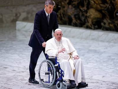 Հռոմի պապը պատրաստվում է Հարավային Սուդան ուղեւորությանը՝ չնայած ծնկի ցավին