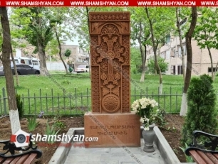 Արցախյան 44-օրյա պատերազմում զոհվածի խաչքարի մոտից գողացել են եղևնին
