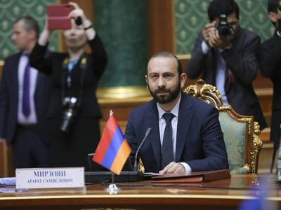 Կարեւոր է ԼՂ խաղաղ գործընթացը առաջ մղել ԵԱՀԿ Մինսկի խմբի համանախագահության մանդատի ներքո. Արարատ Միրզոյան