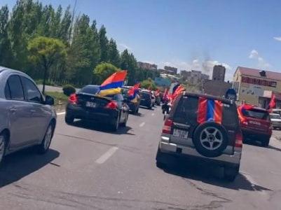 «Դիմադրության» շարժման ավտոերթերն ավարտվեցին. Կան բերման ենթարկվածներ, տուգանային հրապարակ տարված մեքենաներ