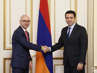 Ալեն Սիմոնյանը ողջույններ է փոխանցել Իտալիայի խորհրդարանի նախագահին՝ հույս հայտնելով, որ Հայաստան նրա այցը կիրականանա