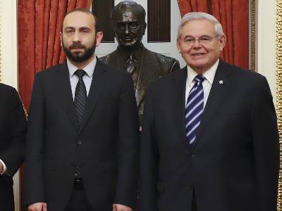 Արարատ Միրզոյանը 30 րոպե ուշացել է Մենենդեսի հետ հանդիպումից, Մենենդեսին անգամ Բայդենը չի սպասեցնում. Սուրեն Սարգսյան