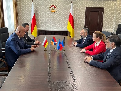 Դավիթ Բաբայանը հանդիպել է Հարավային Օսիայի, Դոնեցկի և Լուգանսկի Ժողովրդական Հանրապետությունների իր գործընկերների հետ