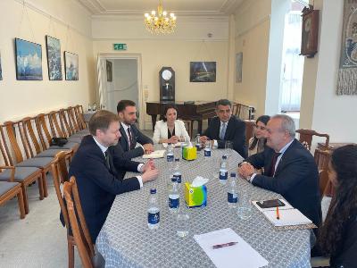 Վահրամ Դումանյանը Լոնդոնում հանդիպումներ է ունեցել դիվանագիտական և կրթամշակութային ոլորտների ներկայացուցիչների հետ