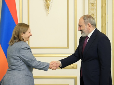 Pashinyan tells US envoy about importance of Washington's clear position on Karabakh issue
