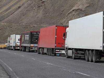 Հայաստանը Ռուսաստանին առաջարկել է Վերին Լարսում արտոնյալ պայմաններ ստեղծել հայկական մեքենաների համար․ Մաքսային կցորդ