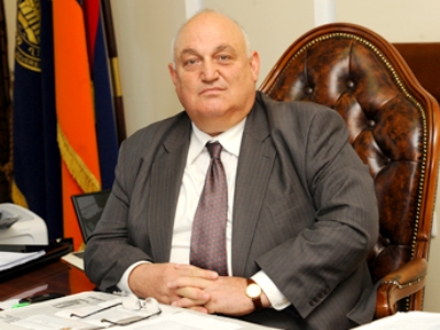 ԵՊՀ-ում Արամ Սիմոնյանի մահվան կապակցությամբ ստեղծվել է թաղման հանձնաժողով