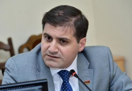 Դատարանը Արման Բաբաջանյանին պարտավորեցրել է հրապարակայնորեն ներողություն խնդրել Արթուր Վանեցյանից