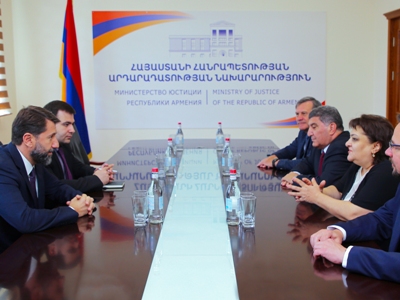 ԵԱՏՄ դատարանի դատավորները պատրաստ են գումարել քննարկումներ հայ գործարարների մասնակցությամբ