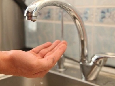 Եթե ոչ վթար, ապա «ճնշման անկում». Երեւանի թաղամասի բնակիչները կրկին առանց ջրի են մնացել