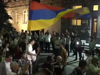 Resistance Movement's action in front of National Security Service building is over