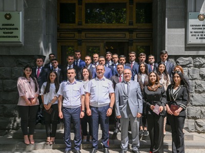 Ապագա դատախազներին դիպլոմներ են հանձնվել