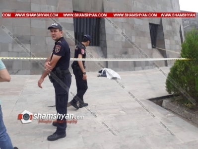 Young man throws himself down from territory of Armenian Genocide Museum