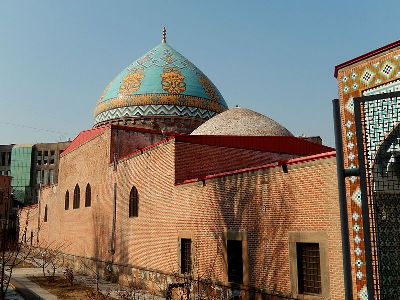 Azerbaijan demands not to call Blue Mosque in Yerevan ‘Iranian’