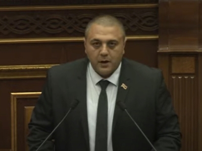 Շիրակի նախկին մարզպետը պատգամավորական մանդատ է ստացել եւ երդվել