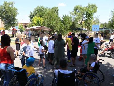 «Ինչու է Աստված ոմանց նկատմամբ այդքան անարդար». Նատալյա Ռոտերնբերգն այցելել է մանկատուն