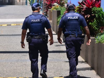 Արիզոնա նահանգն արգելել է 2,5 մետր եւ ավելի մոտ հեռավորության վրա ոստիկաններին նկարահանելը