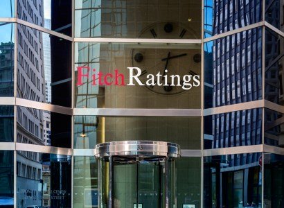 Fitch улучшило прогноз по рейтингу США