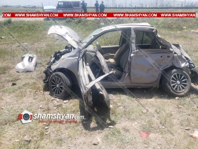 Սյունիքում Nissan March-ը, մի քանի պտույտ գլորվելով, հայտնվել է դաշտում. կան վիրավորներ