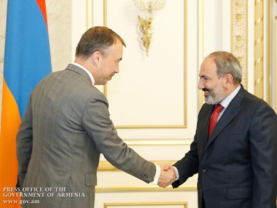 Никол Пашинян принял Тойво Клаара
