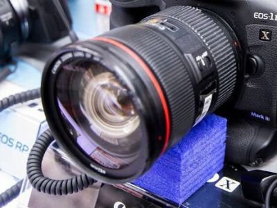 Canon и Nikon прекратят выпуск зеркальных камер