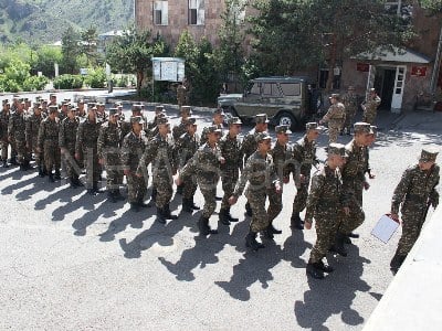 Կառավարությունը 2 երիտասարդ գիտնականի ազատեց պարտադիր զինծառայությունից