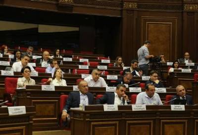 Newspaper: Ruling majority faction to not make decision on Armenia parliament opposition