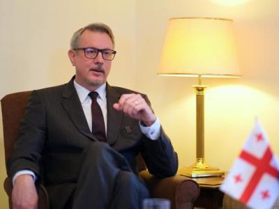 ЕС не требует от Грузии легализации однополых браков, заверил посол