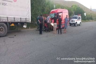 Սպիտակ-Երևան ավտոճանապարհին բախվել են «MAN» մակնիշի բեռնատարը և «Mercedes-Benz Sprinter» մակնիշի ավտոմեքենան. կա տուժած