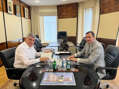 Տիգրան Արզաքանցյանը հանդիպել է Արա Աբրահամյանի հետ. քննարկել են Հայկական հարցը