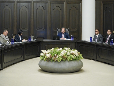 Արայիկ Հարությունյանի գլխավորությամբ քննարկվել են «Բանվորի արձան» քանդակի վերականգնմանն ուղղված աշխատանքները