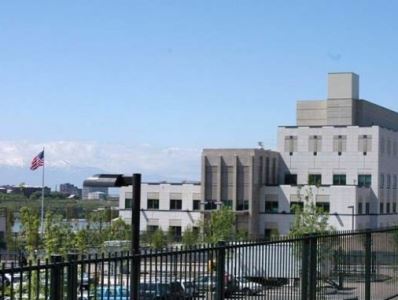 Պայթուցիկ սարքերի առկայության մասին լուրերի ֆոնին ԱՄՆ դեսպանատունը ՀՀ-ում իր քաղաքացիներին հորդորում է զգուշանալ