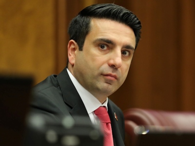 Armenian authorities postpone buying new cars for parliament speaker
