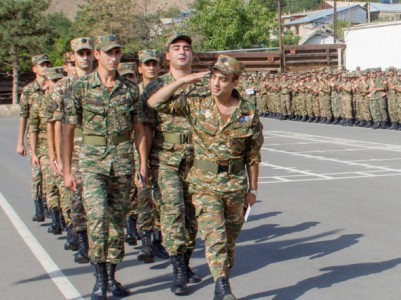 Զորացրվում են զինծառայությունից. մի շարք զինծառայողներ արժանացել են խրախուսական պարգևների