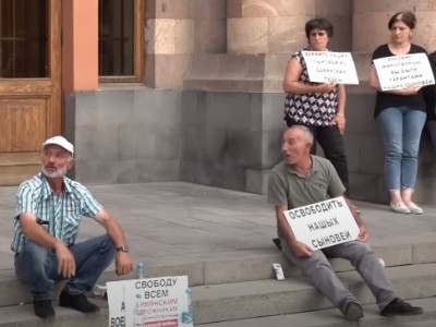 Shirak Province captives’ families end sit-in outside Armenia government building